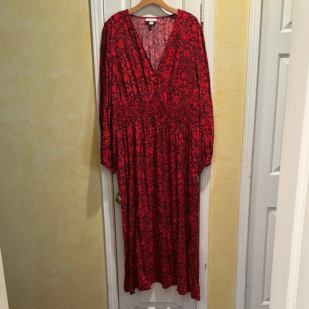 Elegant Red Floral Maxi Dress